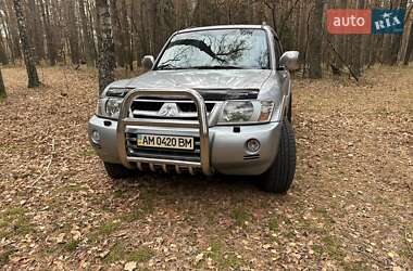 Позашляховик / Кросовер Mitsubishi Pajero 2004 в Житомирі