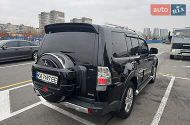 Позашляховик / Кросовер Mitsubishi Pajero 2008 в Києві