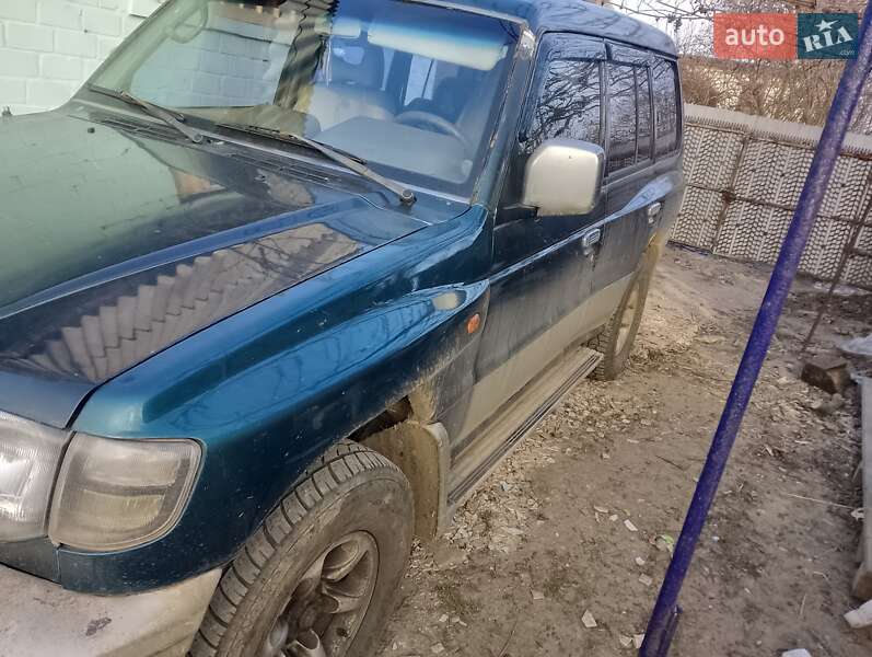 Позашляховик / Кросовер Mitsubishi Pajero 1998 в Чернігові