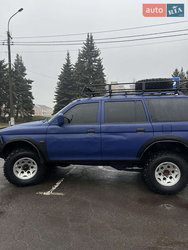 Внедорожник / Кроссовер Mitsubishi Pajero 1998 в Кривом Роге