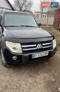 Позашляховик / Кросовер Mitsubishi Pajero 2008 в Лубнах