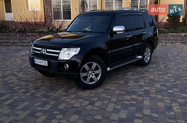 Внедорожник / Кроссовер Mitsubishi Pajero 2008 в Киеве