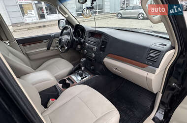 Позашляховик / Кросовер Mitsubishi Pajero 2007 в Запоріжжі