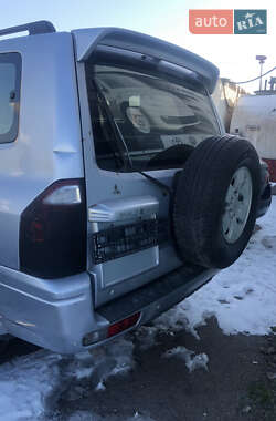 Внедорожник / Кроссовер Mitsubishi Pajero 2004 в Запорожье