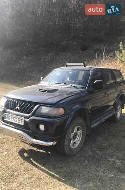 Позашляховик / Кросовер Mitsubishi Pajero 2001 в Міжгір'ї