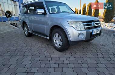 Внедорожник / Кроссовер Mitsubishi Pajero 2007 в Сарнах