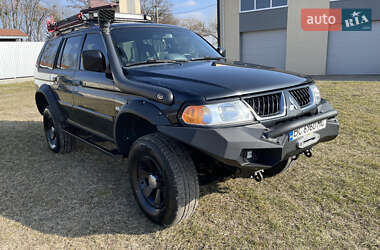 Внедорожник / Кроссовер Mitsubishi Pajero 2007 в Радехове