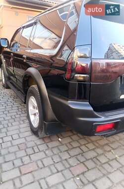 Внедорожник / Кроссовер Mitsubishi Pajero 2006 в 