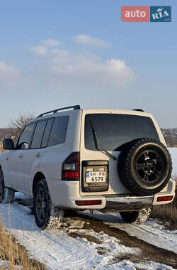 Внедорожник / Кроссовер Mitsubishi Pajero 2001 в 