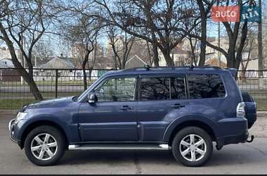 Внедорожник / Кроссовер Mitsubishi Pajero 2006 в Николаеве