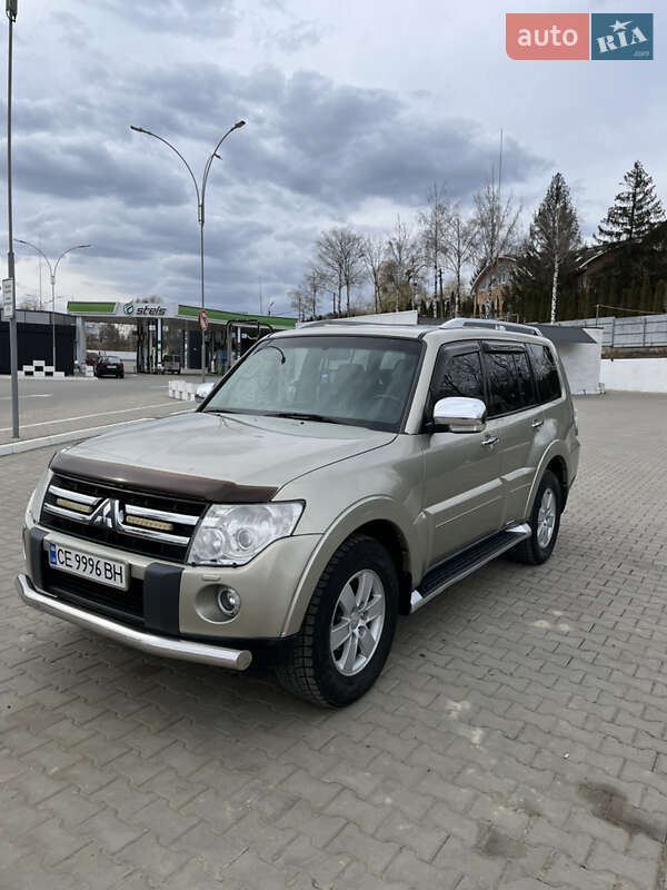 Mitsubishi Pajero 2008