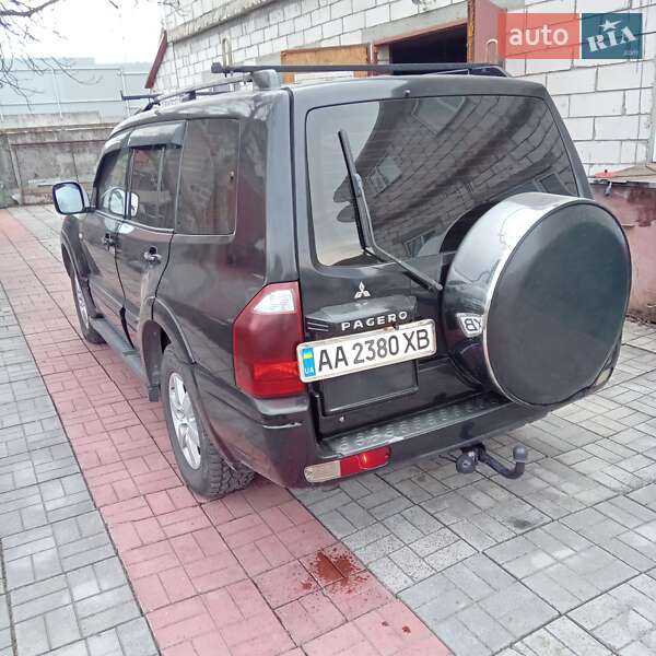 Позашляховик / Кросовер Mitsubishi Pajero 2006 в Києві