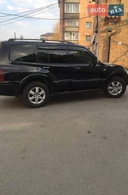 Внедорожник / Кроссовер Mitsubishi Pajero 2006 в 