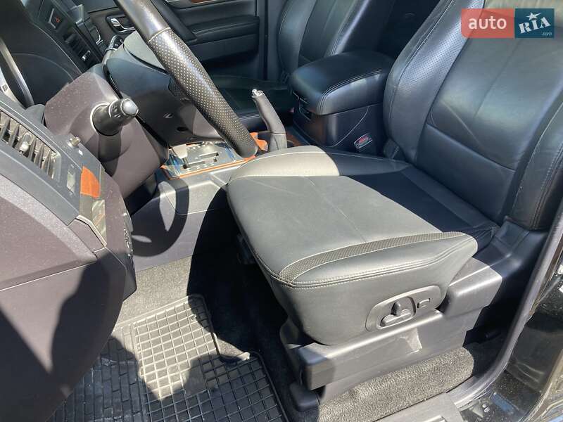 Внедорожник / Кроссовер Mitsubishi Pajero 2008 в Луцке