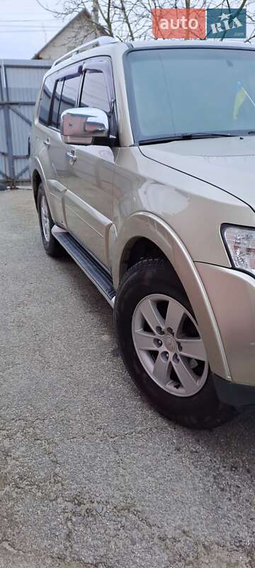 Внедорожник / Кроссовер Mitsubishi Pajero 2007 в Боярке