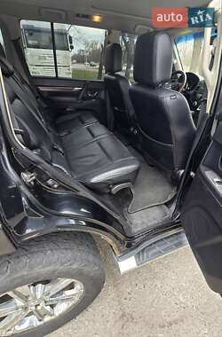 Внедорожник / Кроссовер Mitsubishi Pajero 2007 в 