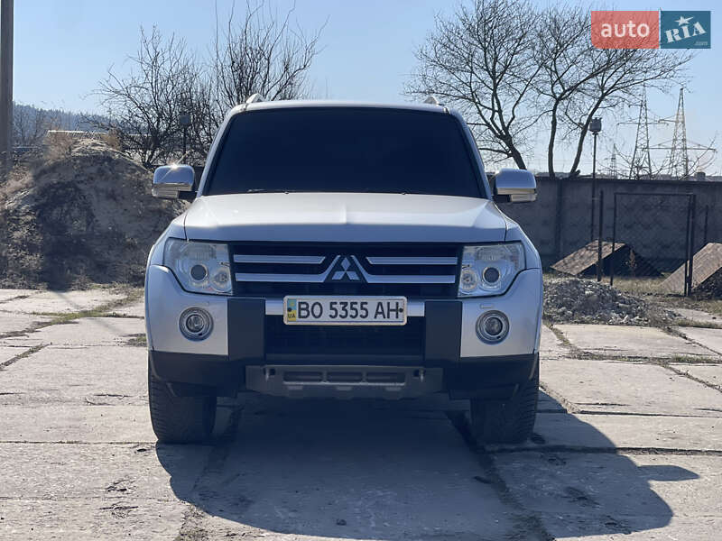 Mitsubishi Pajero 2008