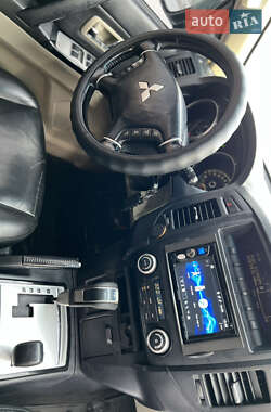 Внедорожник / Кроссовер Mitsubishi Pajero 2007 в 
