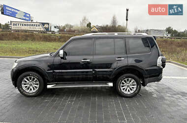 Внедорожник / Кроссовер Mitsubishi Pajero 2007 в 