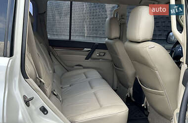 Позашляховик / Кросовер Mitsubishi Pajero 2008 в 