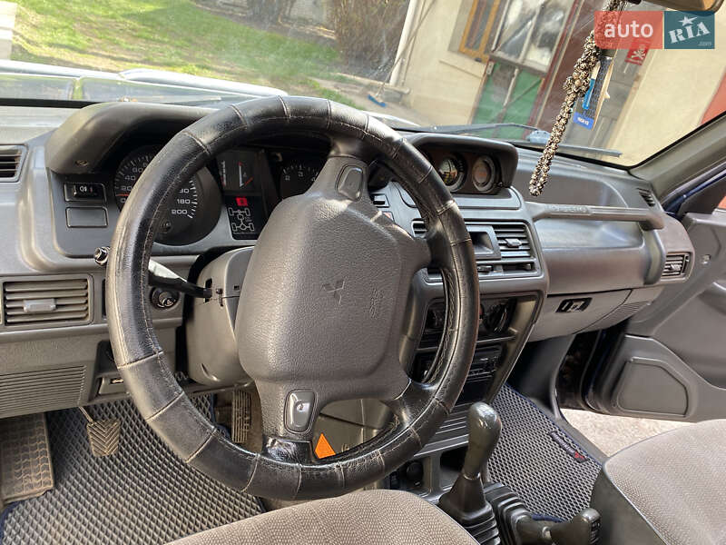 Внедорожник / Кроссовер Mitsubishi Pajero 1997 в Чернигове