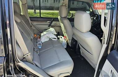 Внедорожник / Кроссовер Mitsubishi Pajero 2007 в 