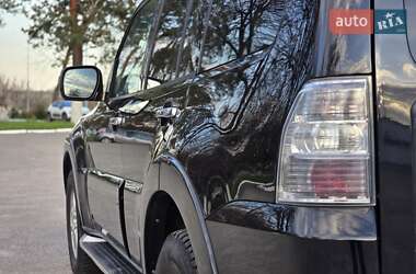 Позашляховик / Кросовер Mitsubishi Pajero 2007 в 