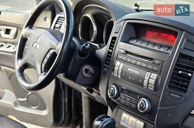Позашляховик / Кросовер Mitsubishi Pajero 2007 в 