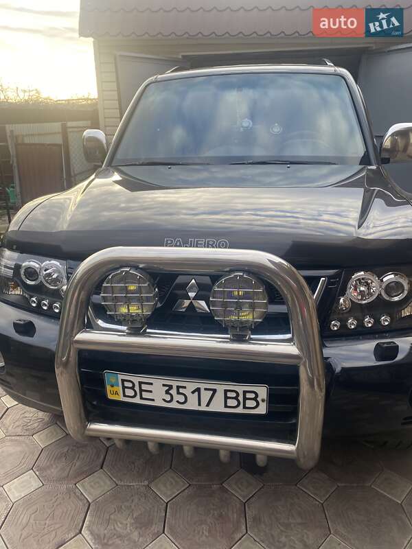 Mitsubishi Pajero 2005