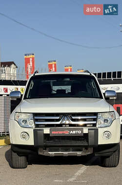 Внедорожник / Кроссовер Mitsubishi Pajero 2008 в 