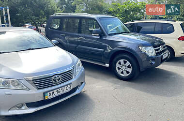 Внедорожник / Кроссовер Mitsubishi Pajero 2007 в 