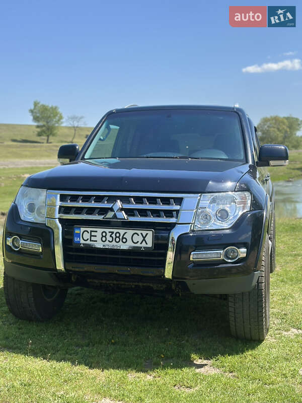 Внедорожник / Кроссовер Mitsubishi Pajero 2007 в 