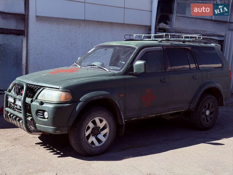Внедорожник / Кроссовер Mitsubishi Pajero 2000 в Одессе