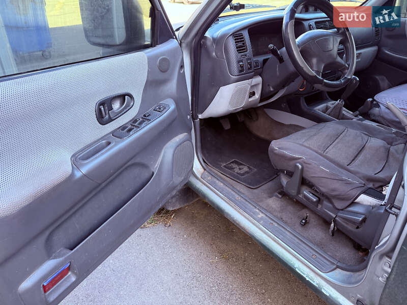 Внедорожник / Кроссовер Mitsubishi Pajero 2000 в Одессе