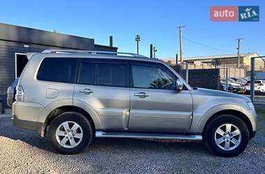 Внедорожник / Кроссовер Mitsubishi Pajero 2007 в 