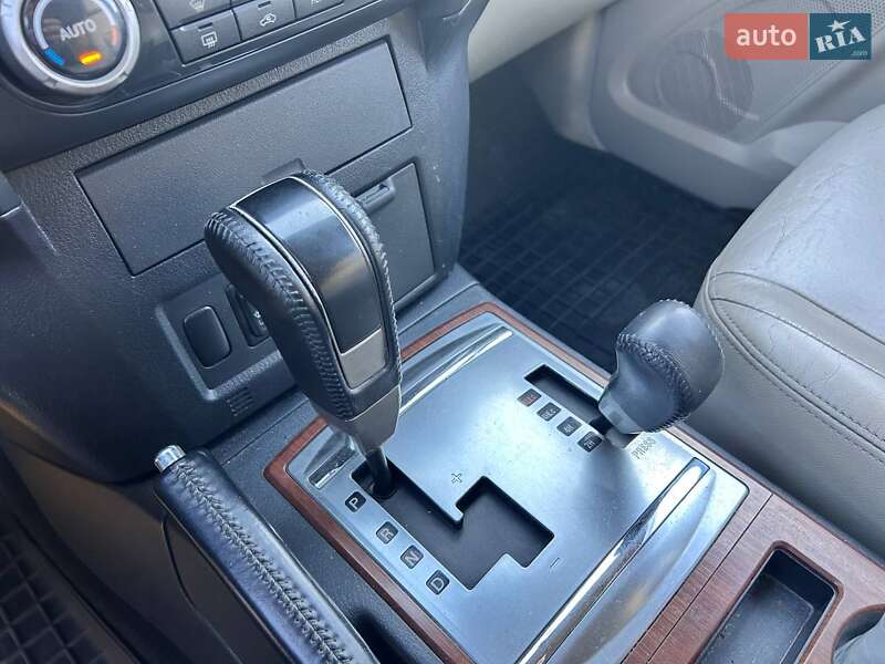 Внедорожник / Кроссовер Mitsubishi Pajero 2007 в Одессе