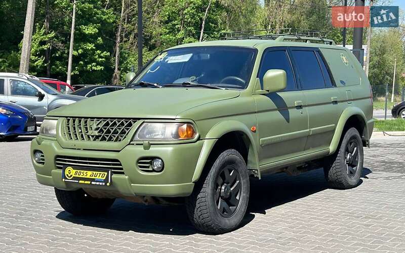 Позашляховик / Кросовер Mitsubishi Pajero 2003 в Чернівцях