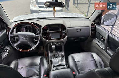 Внедорожник / Кроссовер Mitsubishi Pajero 2002 в 