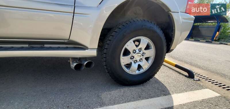 Внедорожник / Кроссовер Mitsubishi Pajero 2006 в Ужгороде