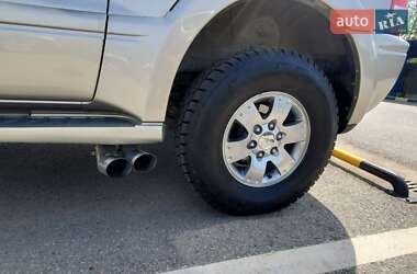 Внедорожник / Кроссовер Mitsubishi Pajero 2006 в 