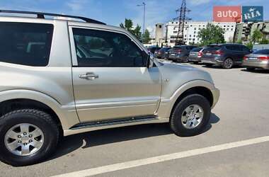 Внедорожник / Кроссовер Mitsubishi Pajero 2006 в 