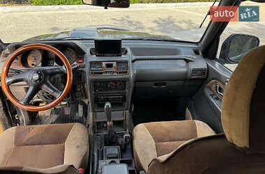 Внедорожник / Кроссовер Mitsubishi Pajero 1996 в 