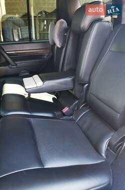 Внедорожник / Кроссовер Mitsubishi Pajero 2007 в 