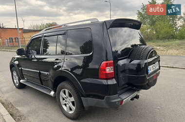 Внедорожник / Кроссовер Mitsubishi Pajero 2007 в 