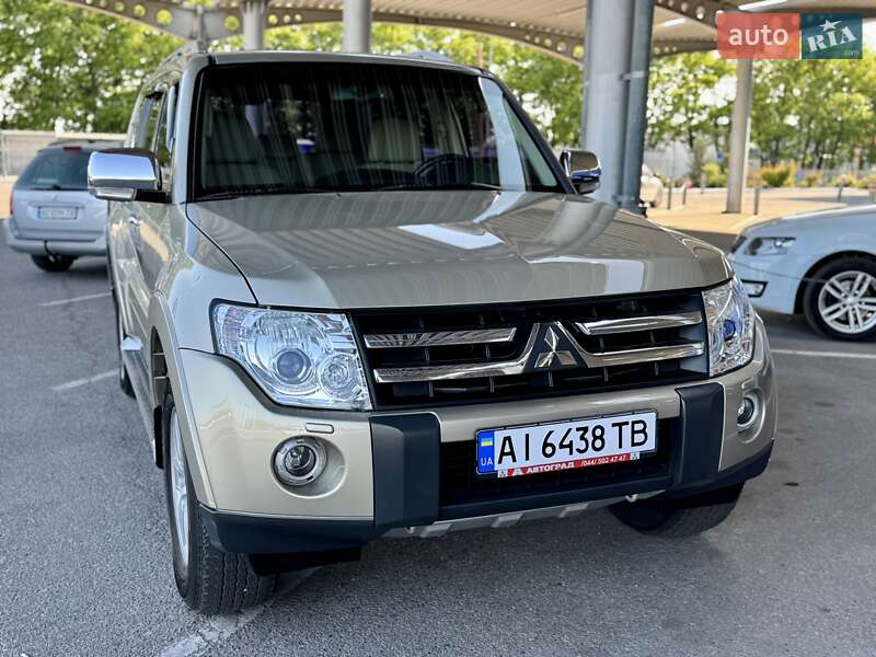 Позашляховик / Кросовер Mitsubishi Pajero 2008 в Дніпрі