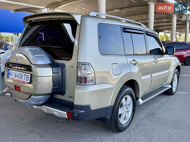 Позашляховик / Кросовер Mitsubishi Pajero 2008 в Дніпрі