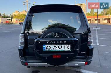 Позашляховик / Кросовер Mitsubishi Pajero 2007 в 