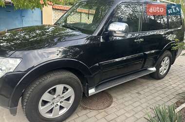 Позашляховик / Кросовер Mitsubishi Pajero 2008 в 