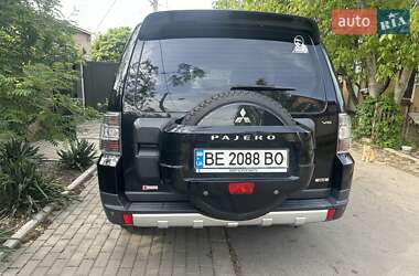 Позашляховик / Кросовер Mitsubishi Pajero 2008 в 