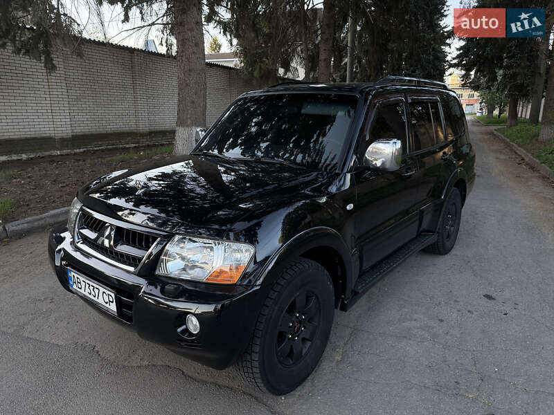 Внедорожник / Кроссовер Mitsubishi Pajero 2004 в Виннице